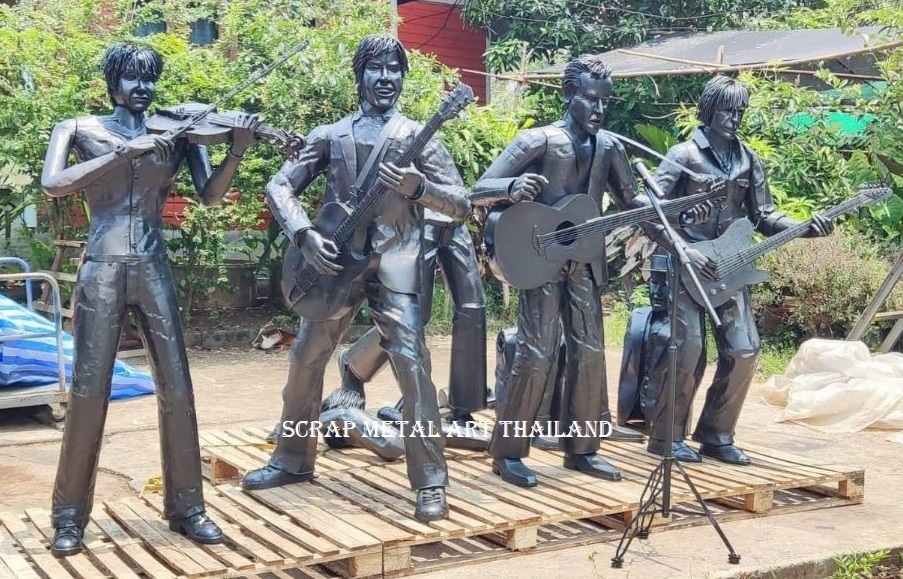 Rock Band musician statues, life size scrap metal art, made in Thailand